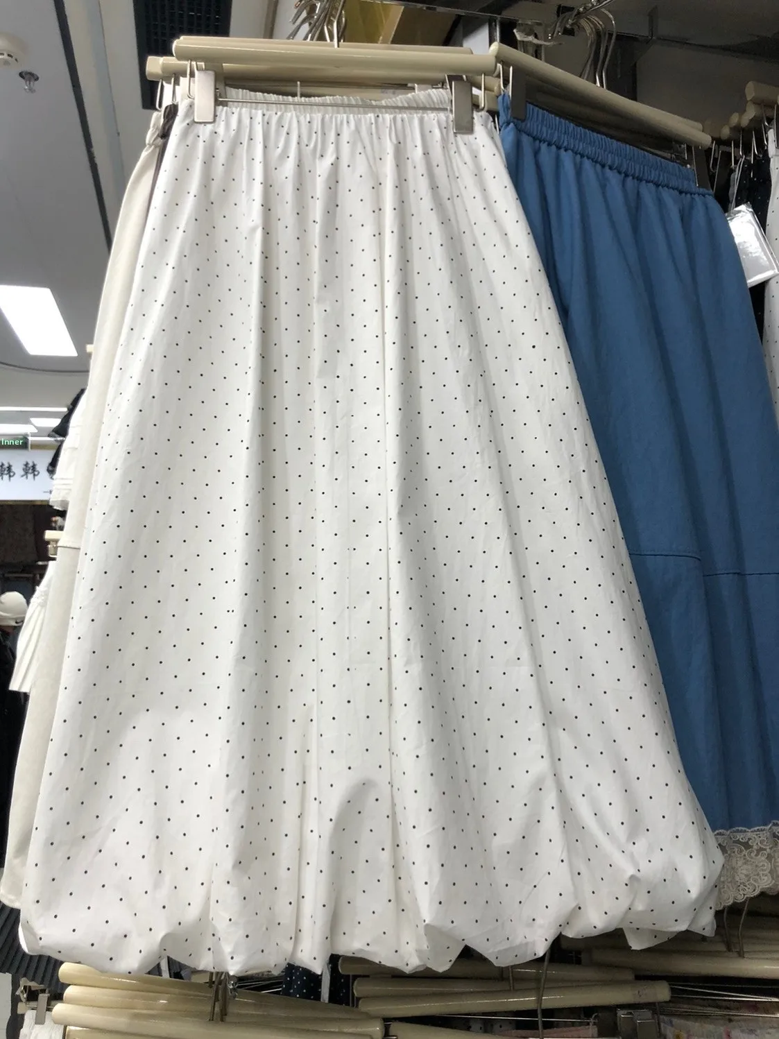 Jupe coréenne bouffante taille haute pour femme avec motif élastique, adaptée aux déplacements quotidiens, décontractée et polyvalente...