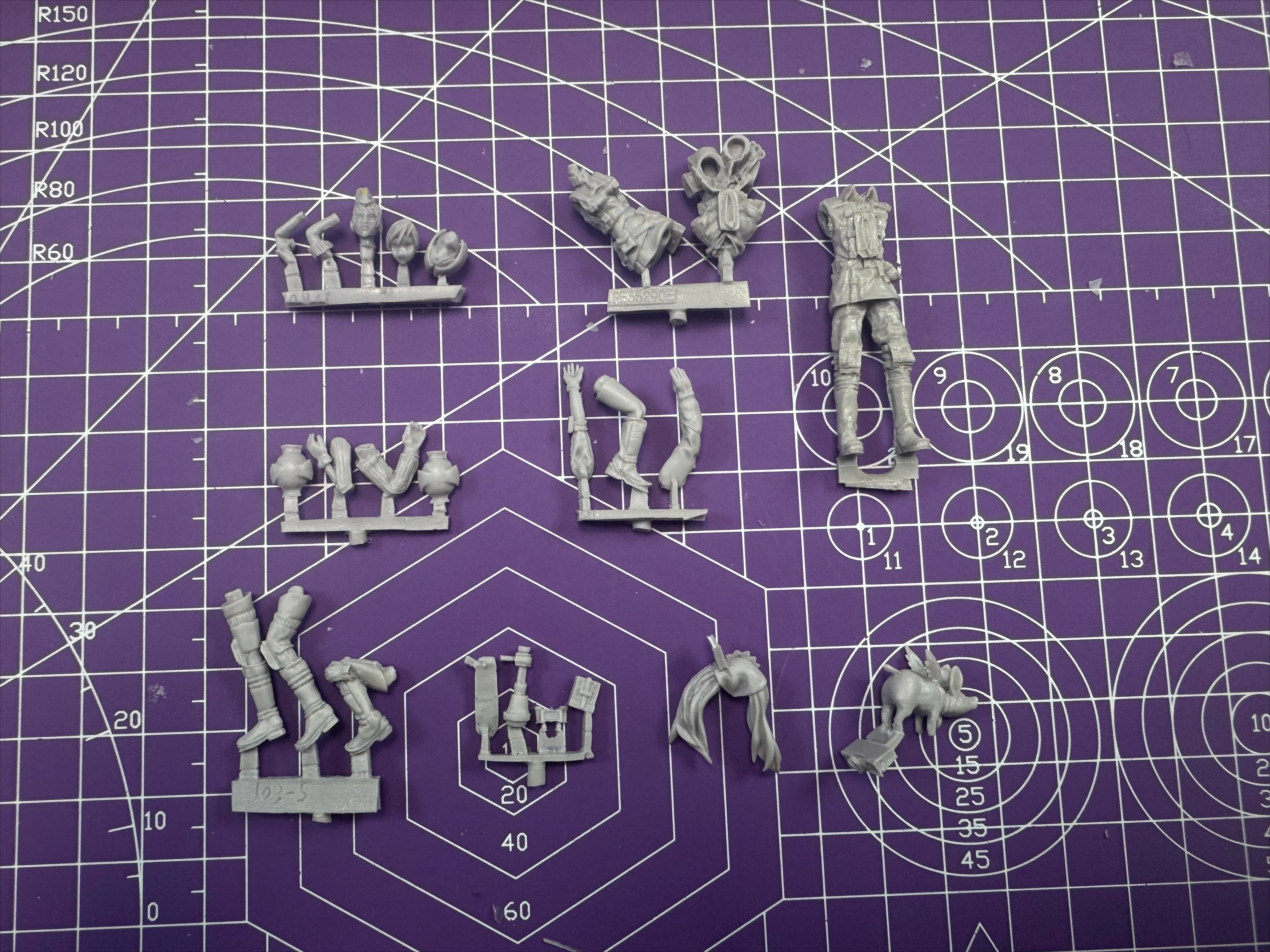 1: 35 Casting Resin Model Assembly Kit, GK, The 7th Team of The Snowy Flower Needs To Be Assembled Without Painting view 2