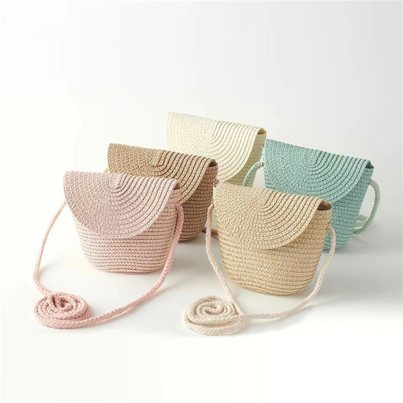 Flip children's Bag Cute Grass Woven Handbag Little Girl Crossbody Fashion Cute Zero Wallet Summer Beach Shoulder Bags