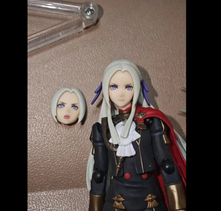 Em estoque menor preço 2025 japonês original anime figura móvel edelgard von hresvelg figura de ação brinquedos modelo colecionável