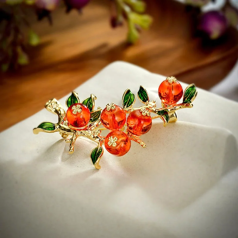 1PC Exquisite Compact Persimmon Branch Brooch Luxury Women Retro Temperament Corsage New Style Pins