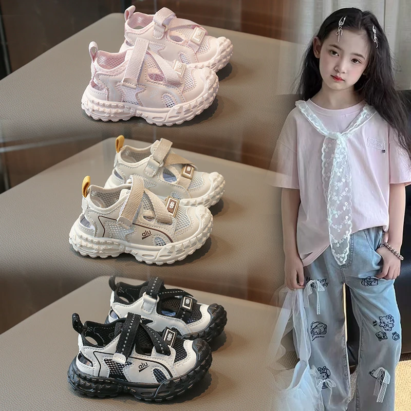 

Летние детские сетчатые спортивные сандалии унисекс для мальчиков и девочек, дышащие повседневные туфли с перфорацией, крутые детские сандалии, размеры 22-37