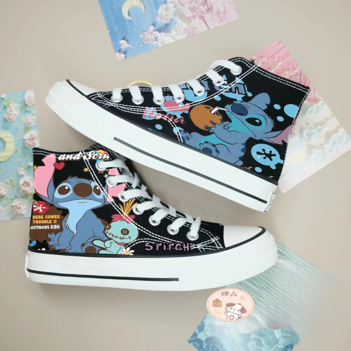 2024new Stitch dziecięce brezentowe buty Disney chłopcy dziewczęta wysokie trampki Graffiti wszechstronne buty dla par urodziny prezenty