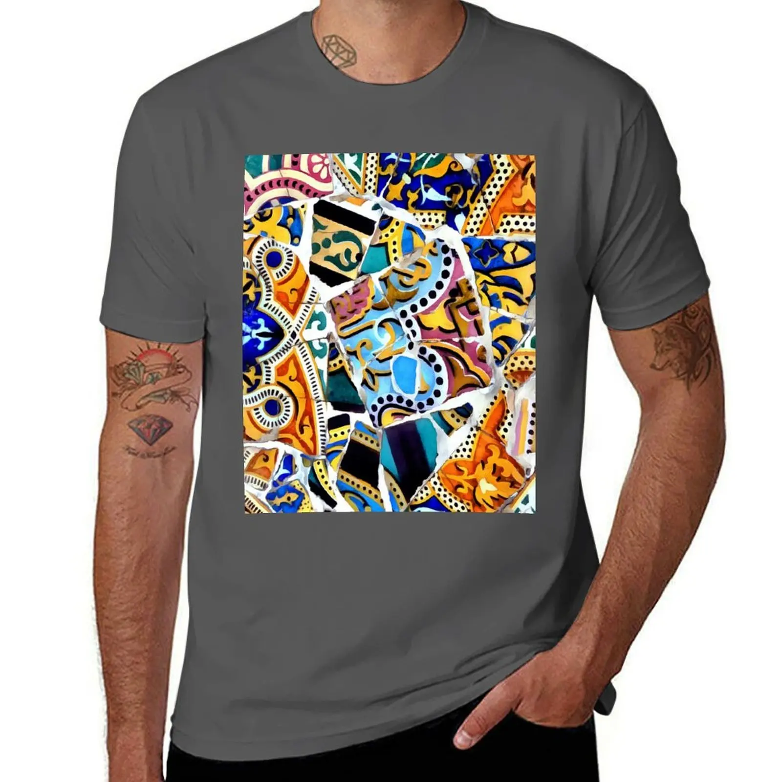

Gaudi Barselona mosaic T-Shirt Big Size Crew Neck T-Shirt