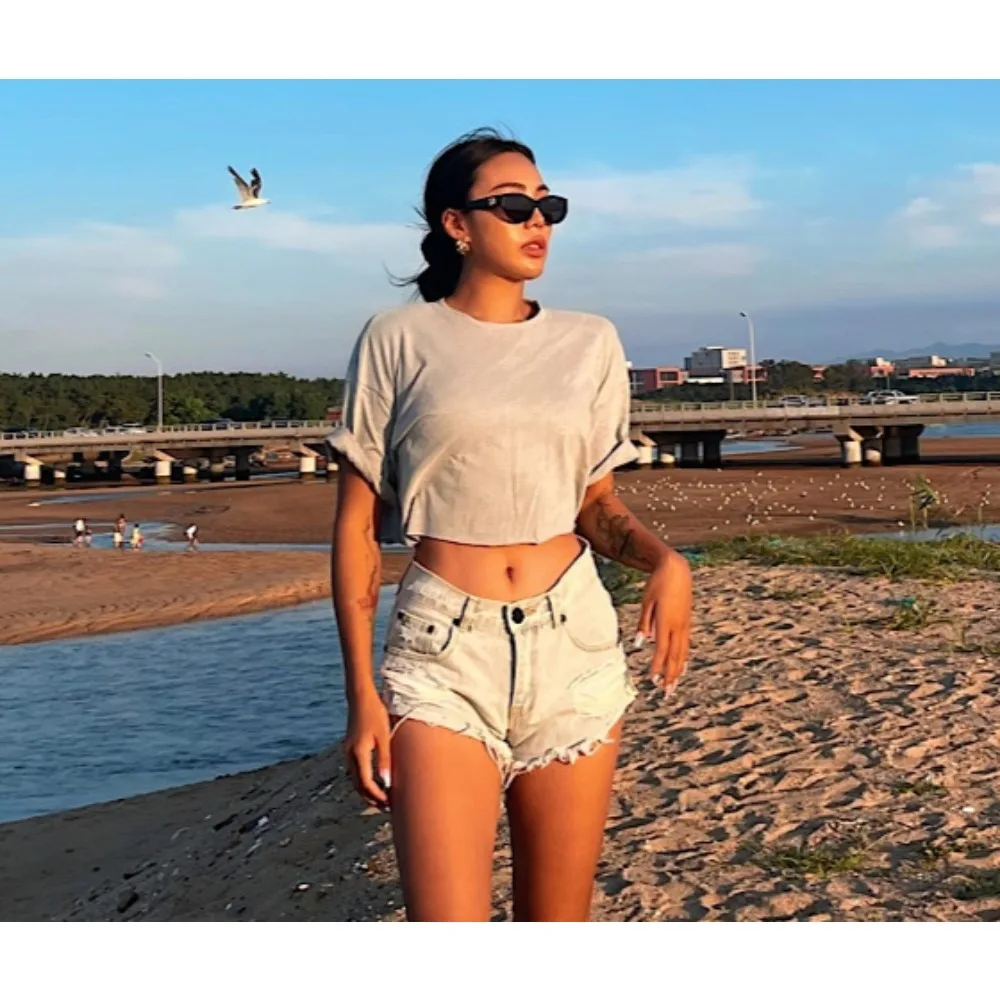 

Новинка 2024, мультяшный контрастный художественный принт с изображением знаменитой живописи, Женский Повседневный сексуальный топ с короткими рукавами Y2k