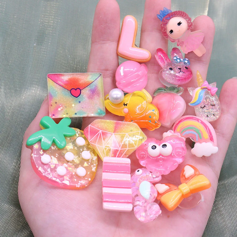 Mix 50pcs Resin Strawberry Letter Seahorse Rabbit Candy Horse Peach Shoe Charms Decorations for Bracelets Shoe Accessories Gift