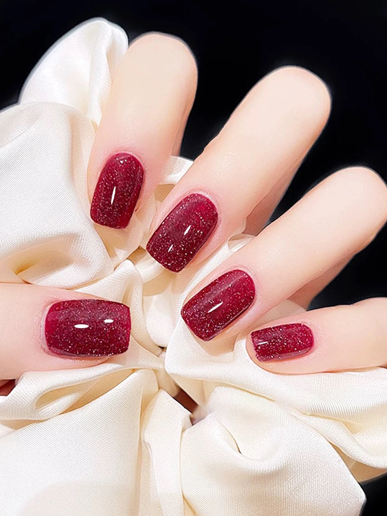 1/12 ชิ้น ชุดทำเล็บฤดูใบไม้ร่วงและฤดูหนาวปี 2025 สีแดงคาราเมล สีแดงน้ำตาล สีม่วง ยาทาเล็บเจลประกายเพชร