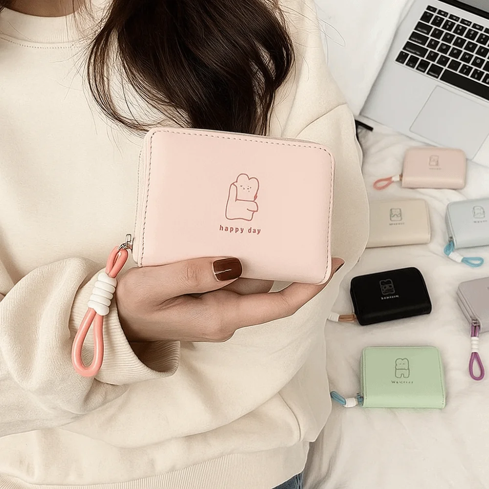 กระเป๋าสตางค์ผู้หญิงสไตล์เกาหลีน่ารัก ลายการ์ตูน กระเป๋าสั้นพับได้สำหรับนักเรียน  วัสดุหนัง PU ลายหมี กระต่าย แมว  ใส่เหรียญและบัตรได้