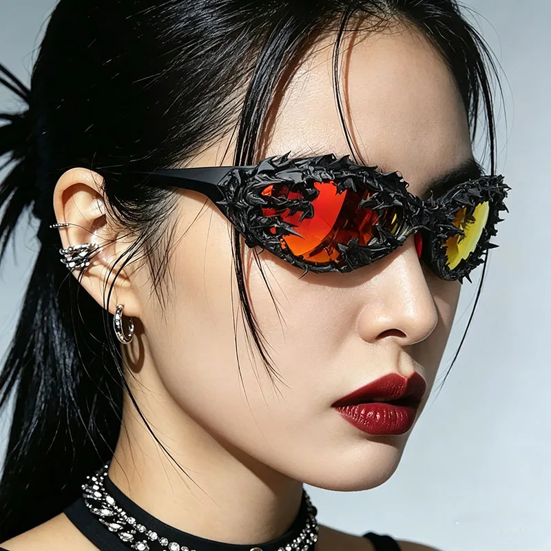 

Trendy Thorn Dropping Gel Dark Gothic Punk Style Red Film Glasses Subcultural Music Festival Party Eyewears Halloween Accessory