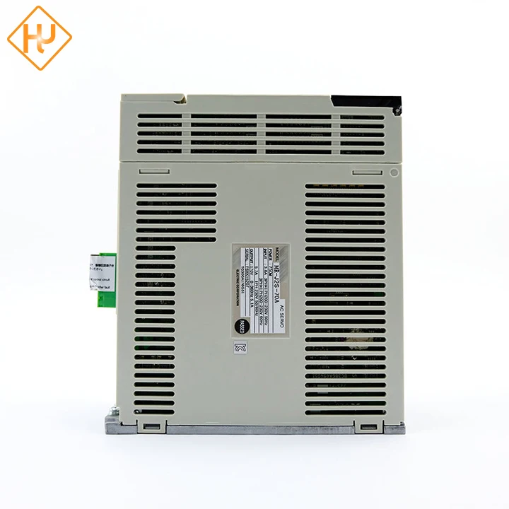 

CNC Amplifier Unit Industrial Control 750W 400W AC Servo Drive MR-J2S-70A Mr J2s Series Servo Drive