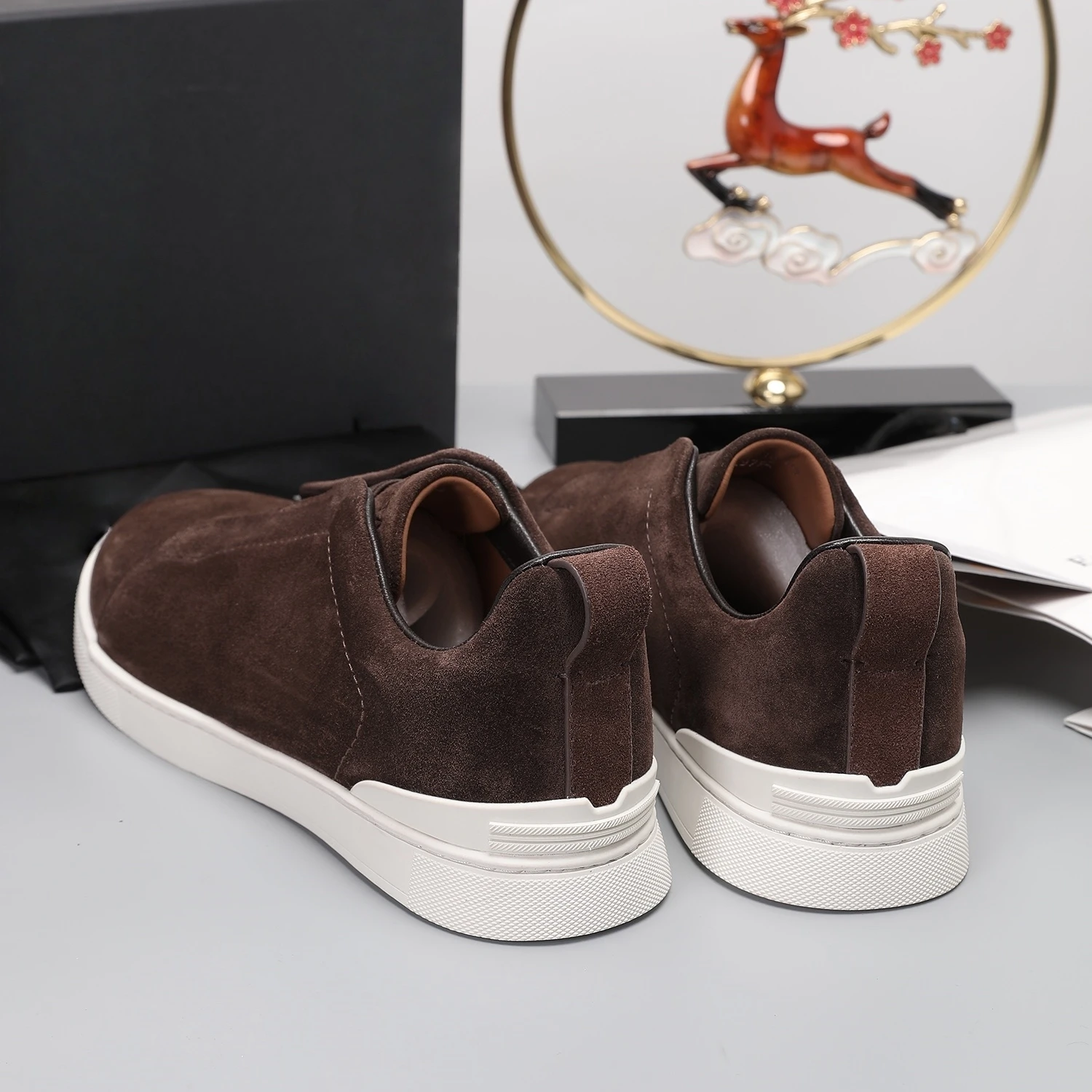 

Роскошная брендовая мужская обувь, повседневные кроссовки ручной работы, дышащая деловая обувь на плоской подошве для пешего туризма, нескользящая спортивная обувь для велоспорта, праздничные подарки