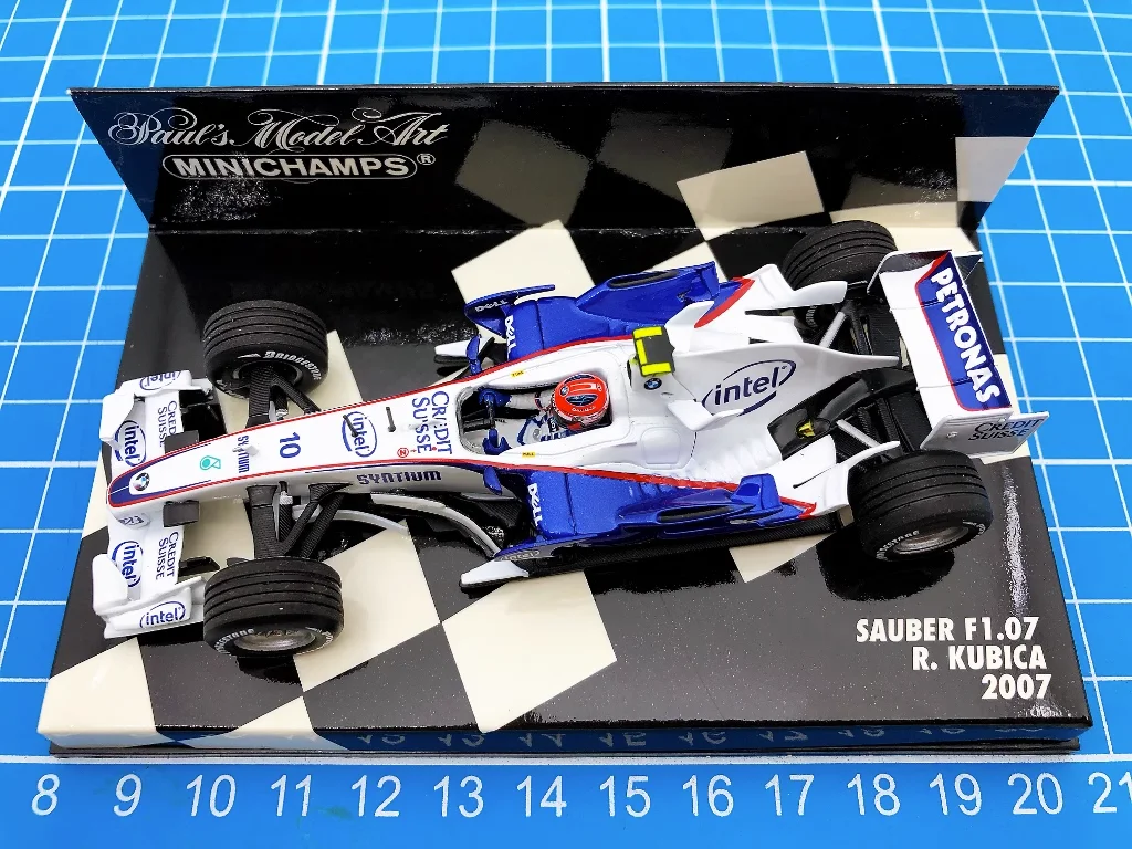 Minichamps 1:43 F1 F1.07 2007 Robert Kubica Simulation Limited Edition Resin Metal Static Car Model Toy Gift