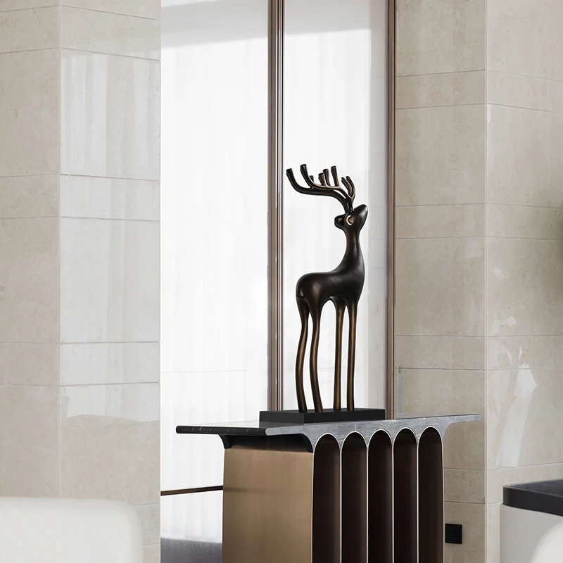 Customized Zhaocai Deer home accessories, high-end light luxury fiberglass sculpture art ornaments