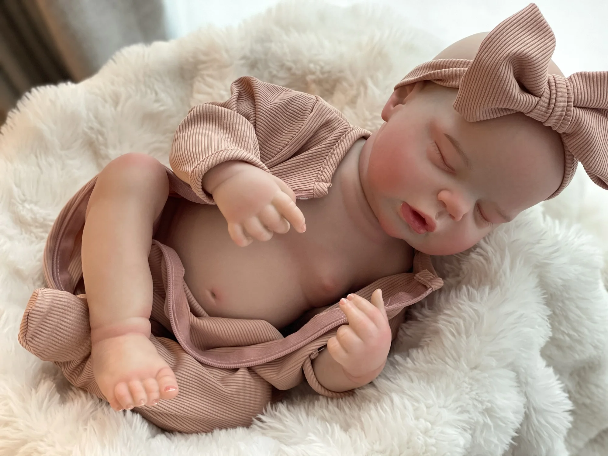 47cm Washable Cuddly Bebe Reborn Girl With 3D Painted Skin Handmade Full Body Vinyl Doll Lifelike Newborn Baby Doll