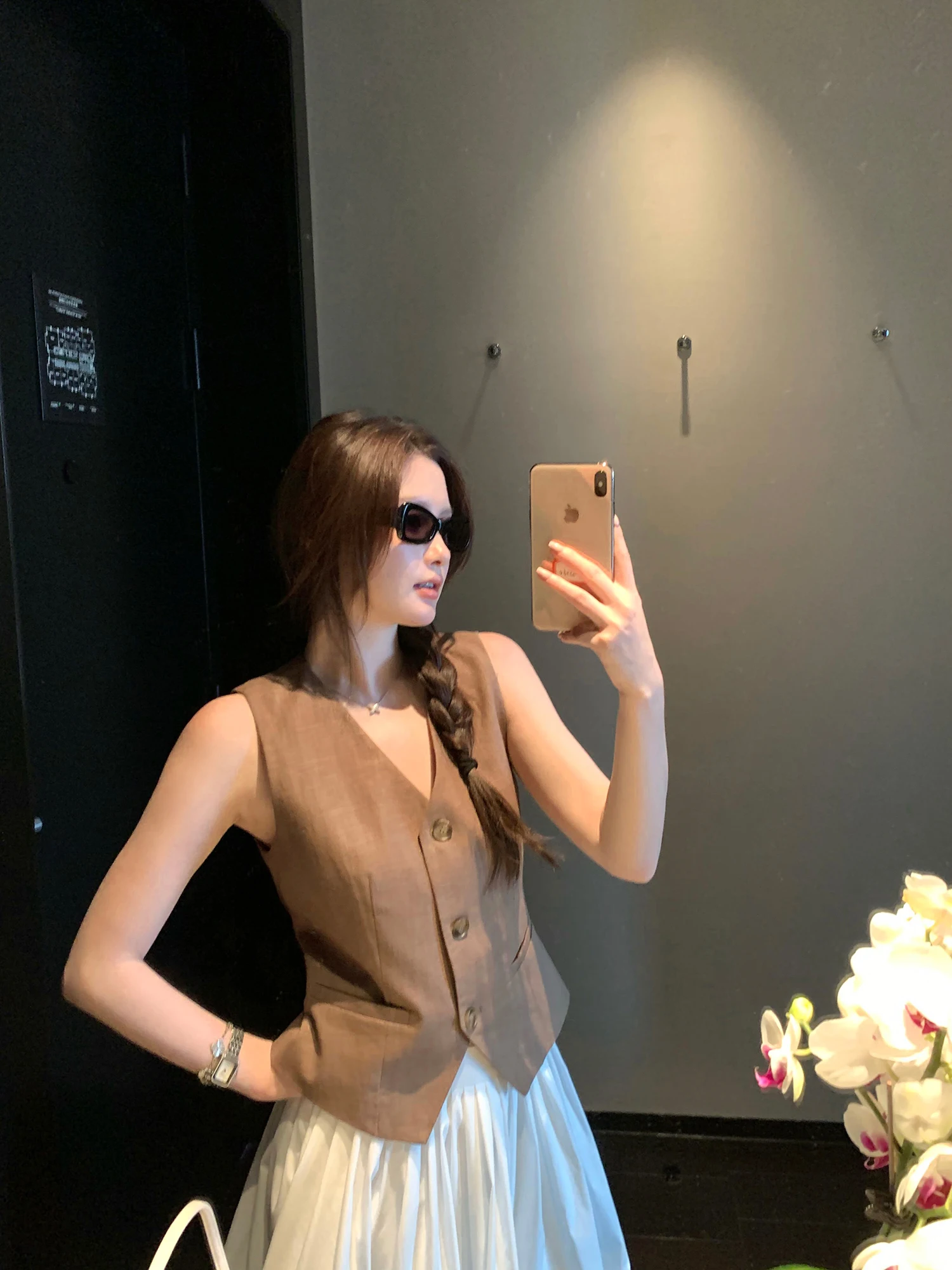 Pusumede Intellectual Classic Women's Slim Fit Vest Collarless Sleeveless Top Cotton Linen Material Commute Wear Summer Style