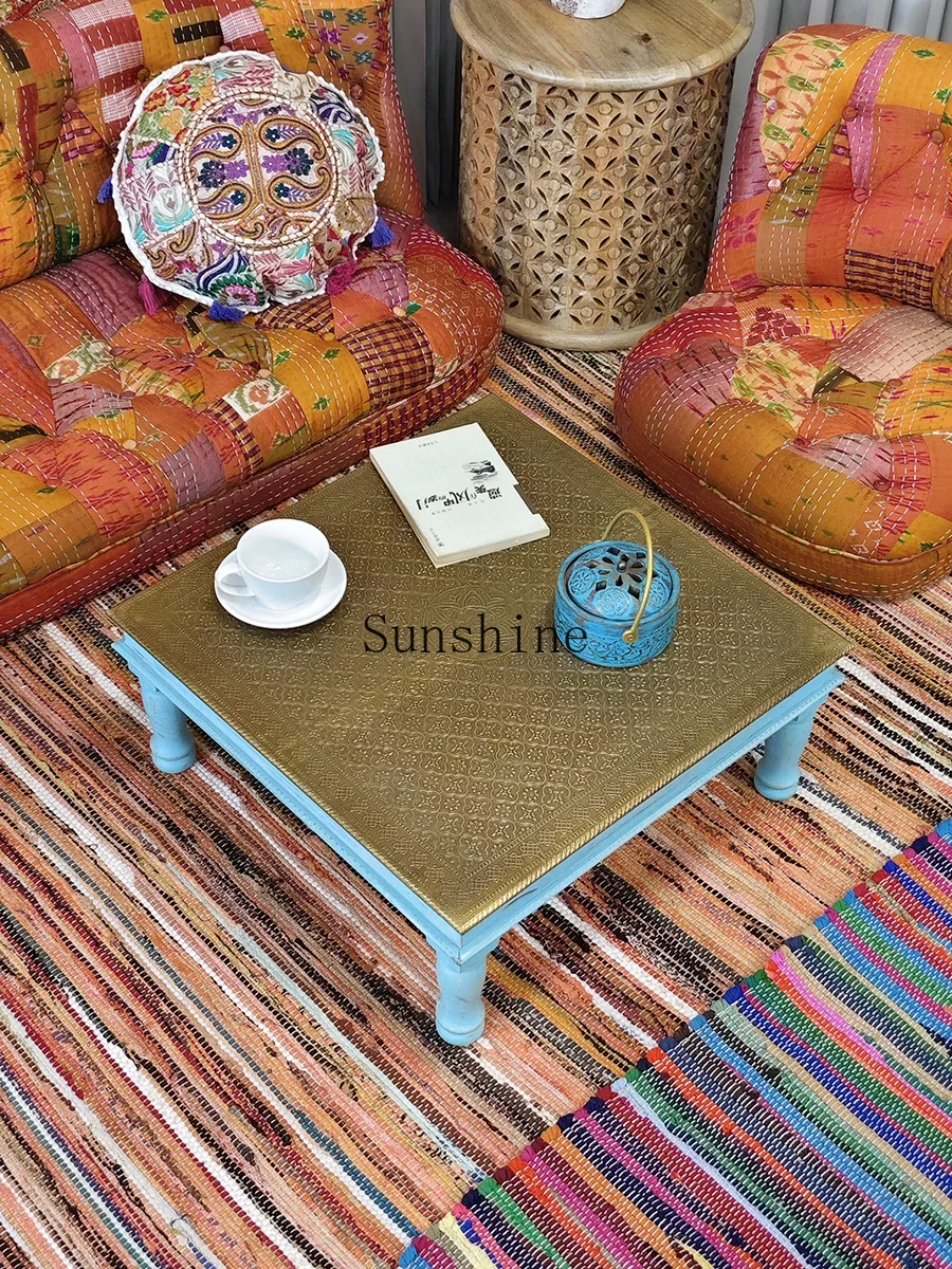 Indian Arhat bed on the small coffee table tatami bedroom kang few