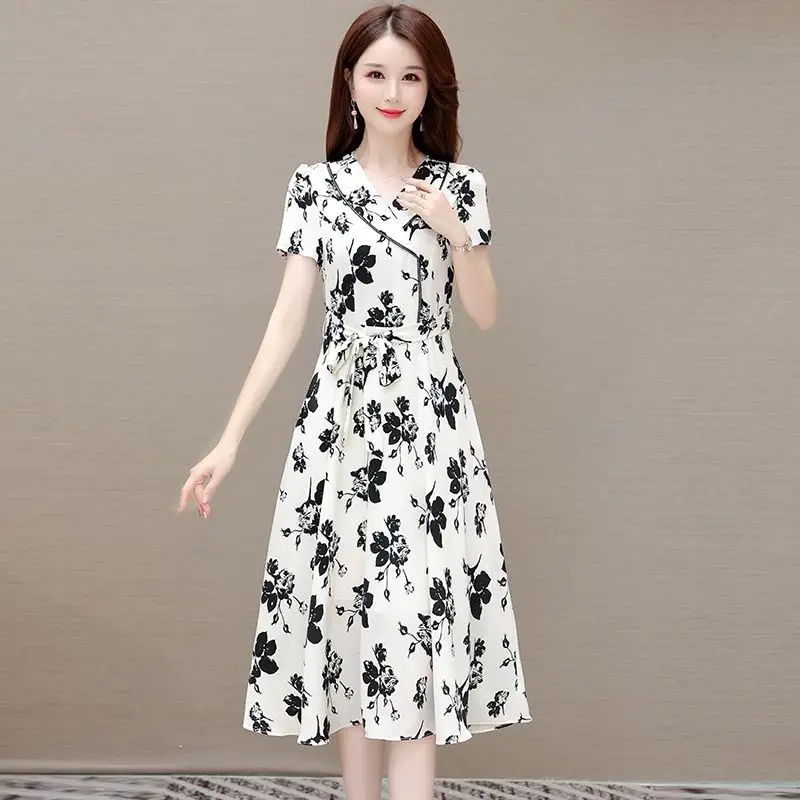 

Women 2023 New Summer Temperament Dress High-end Foreign Style Age Reduction Slimming Cover Flesh Waist Cinched