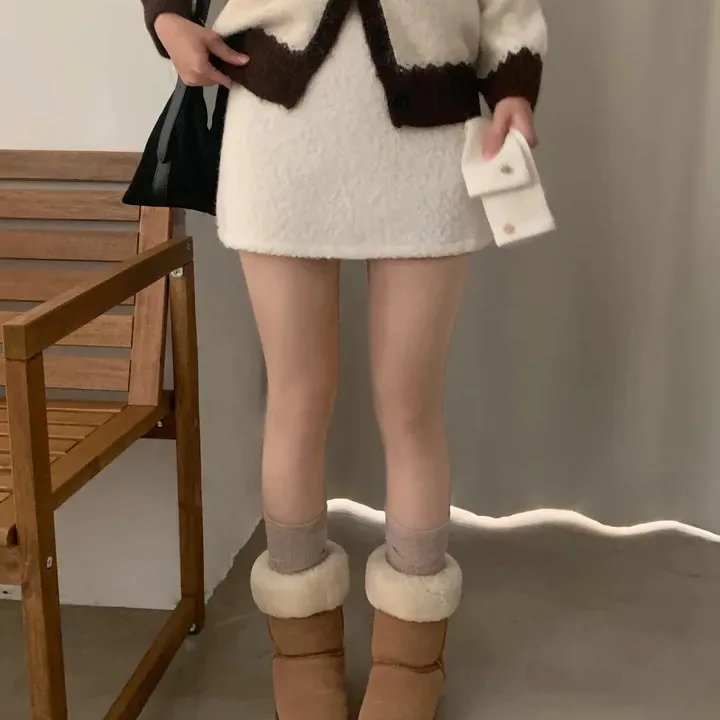 

High Waist Thiened Woolen A-Line Skirt for Women Chic Versatile Belted Knee-Length Slimming Skirt for Autumn Winter