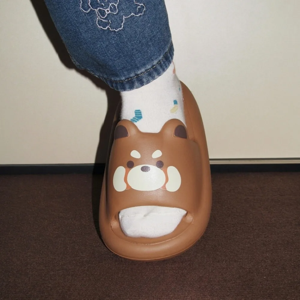 

Casual Creative Red Panda Slippers Thick Sole Soft Bottom Red Panda EVA Slippers Cartoon Cute Kawaii Animal Slides Bedroom
