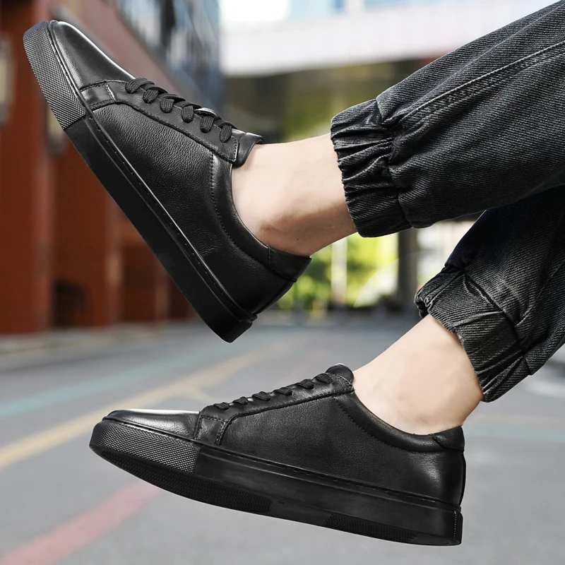 

Luxury Brand Genuine Leather Casual Shoes High Quality Lace Up Board Shoes Men's Comfort Soft Sole Outdoor Sports Big Size Shoes