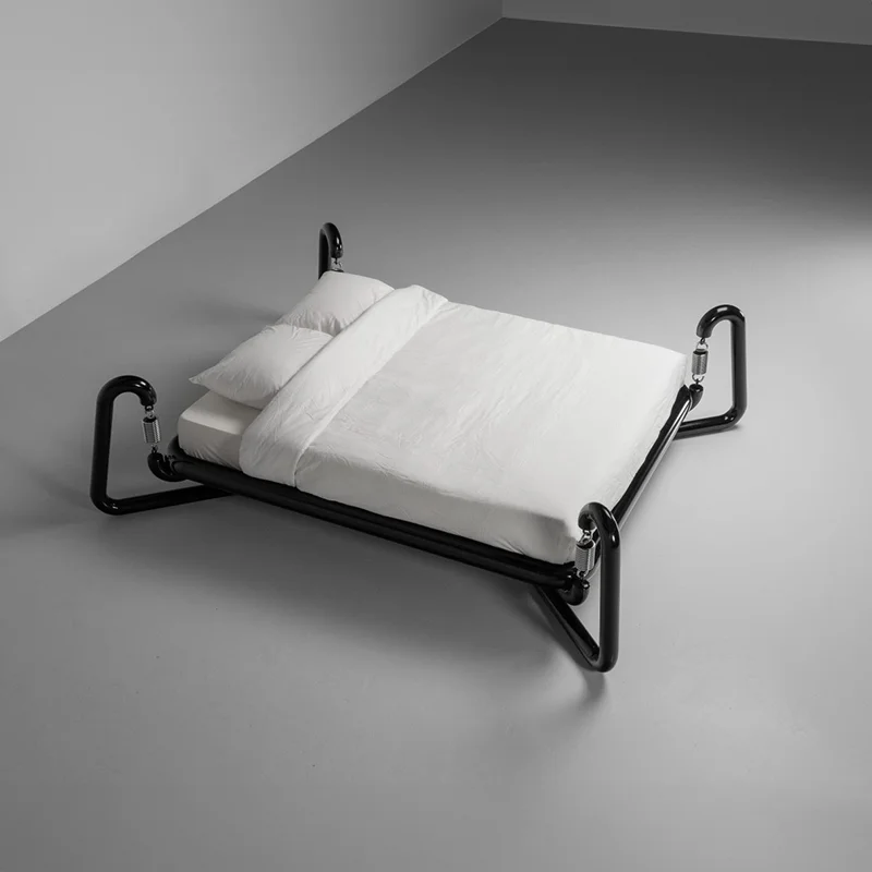 

Metal wrought iron bed, creative apartment spring bed