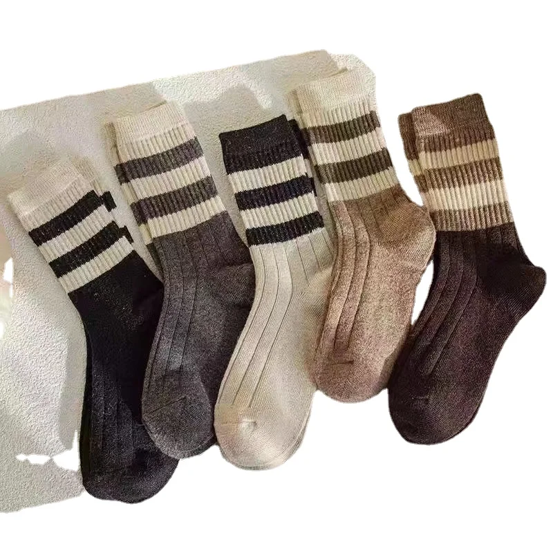 Hot Sale 2023Fashion Korea Harajuku Socks Street Hip Hop Skateboard Striped Mid Tube Socks Solid Color Breathable Cotton Socks