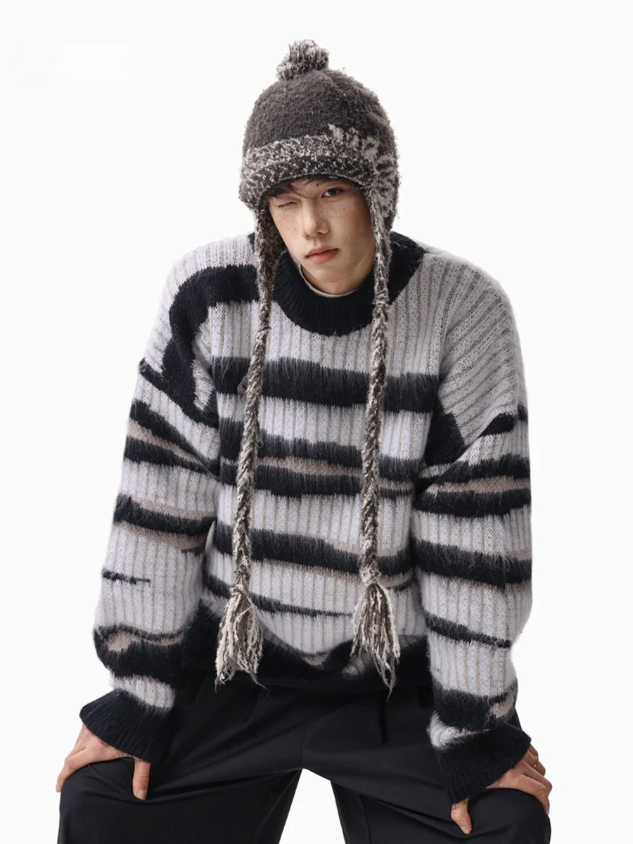 

Мужской свитер в стиле ретро, американский дизайн, с круглым вырезом, оверсайз, повседневный, зимний, для ношения под одеждой, в полоску, мягкий полиэстер