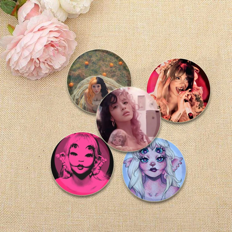 Round Handmade Badge Singer Melanie Martinez Brooches for Backpack Cothes Accessories HD Print Pins Collection Decoration Gifts
