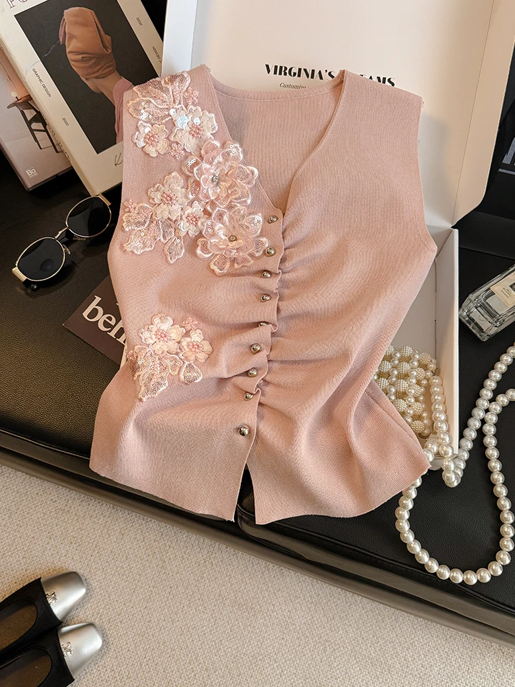 

New pink V-neck knitted vest with pearl sequins and floral temperament, pleated slim fit top