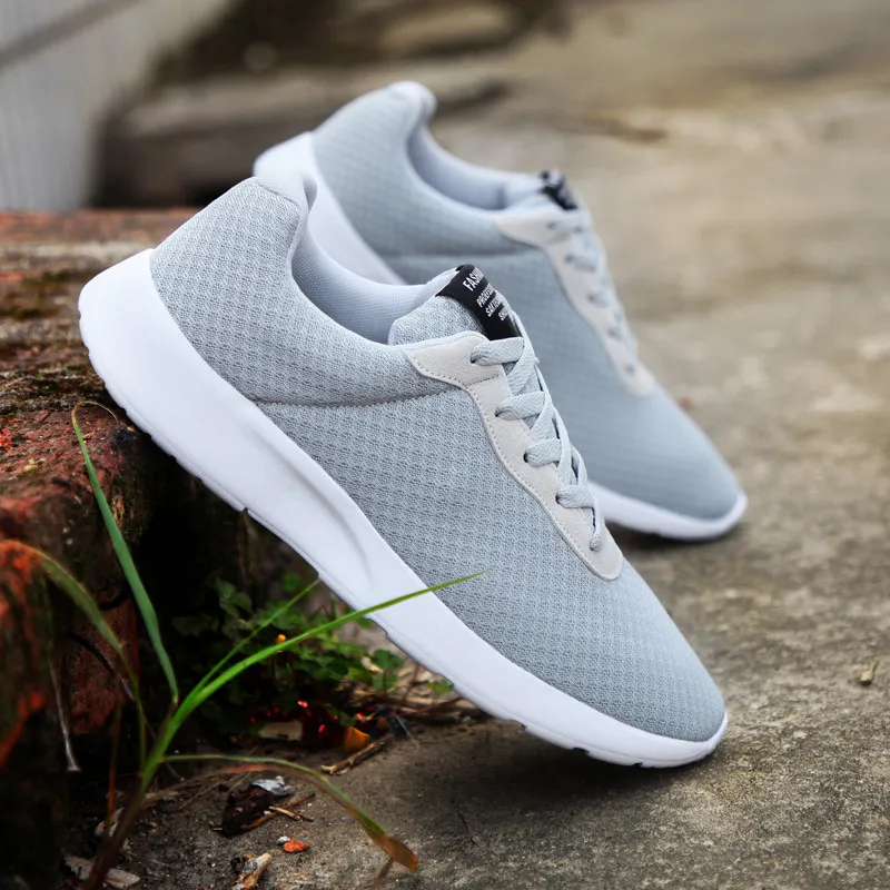Fashionable Men Athletic Shoes Comfortable Breathable Jogging Shoe Summer Unisex Lightweight Fitness Walking Sneakers Plus Sizes