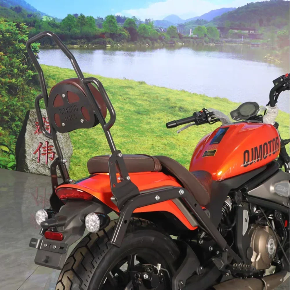 新しいフィット QJMOTOR QJ SRV550 オートバイアクセサリー背もたれ荷物ラックブラケットテールボックスブラケット SRV 550 550SRV