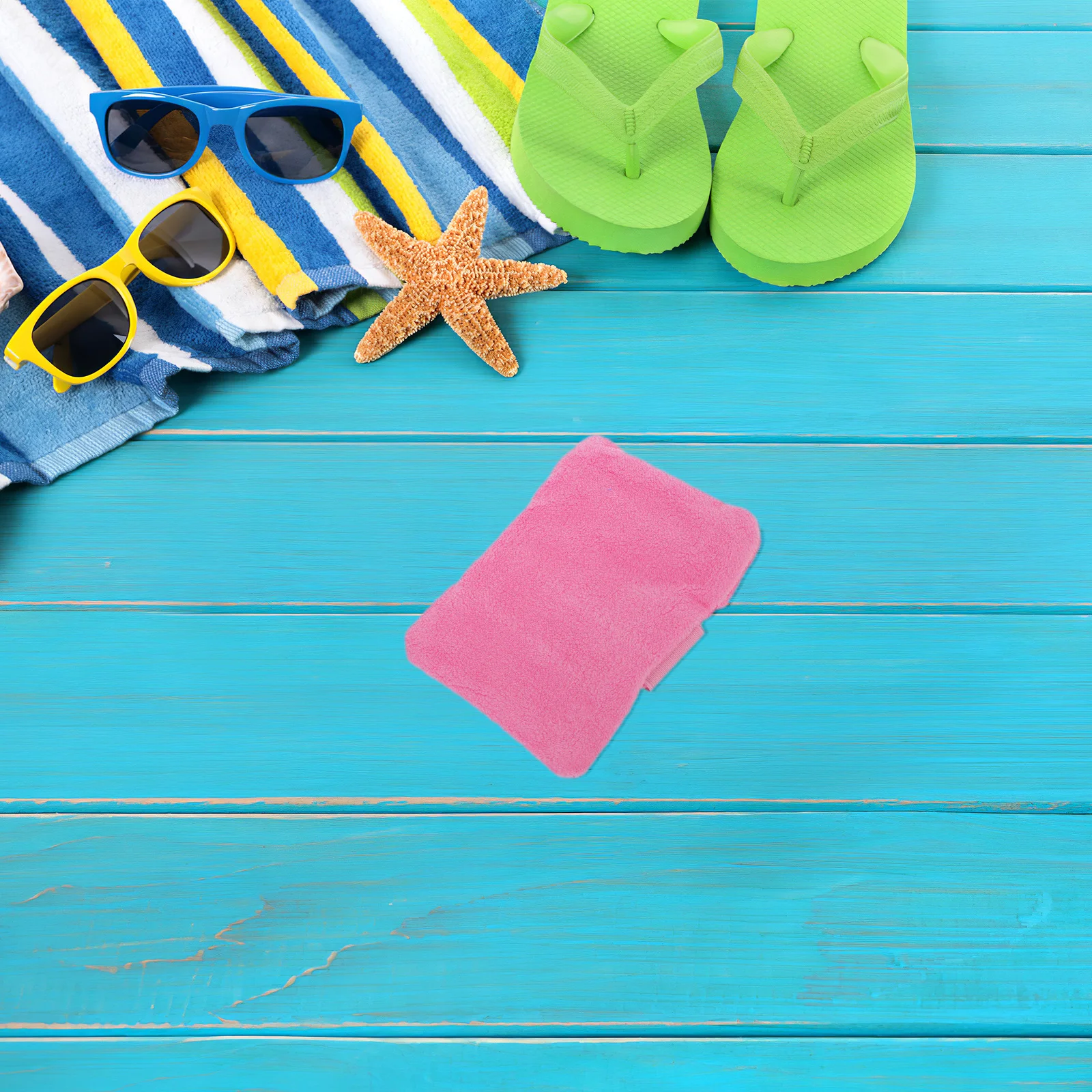 Soft Sand Removal Mitt Beach Sand Cleaner Pouch for Adults and Portable Easy to Use Beach Vacation Essentials