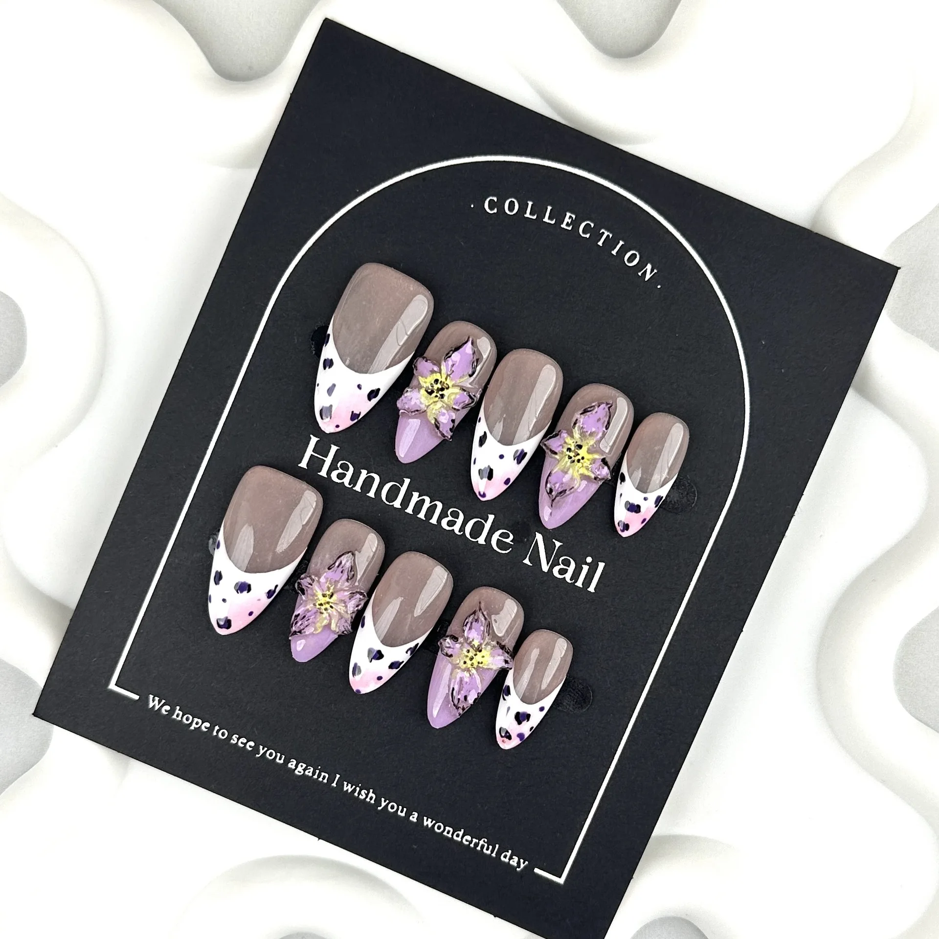 Imprensa artesanal em unhas esculpidas à mão cor pétalas design em forma de amêndoa unhas falsas doce legal coreano estilo bonito dicas de unhas falsas