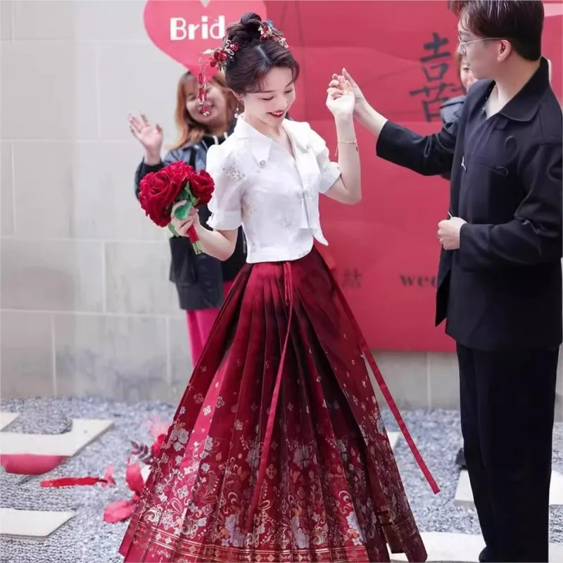 

Новый стиль топа и рубашки в китайском стиле для Guojing Wine красного цвета.