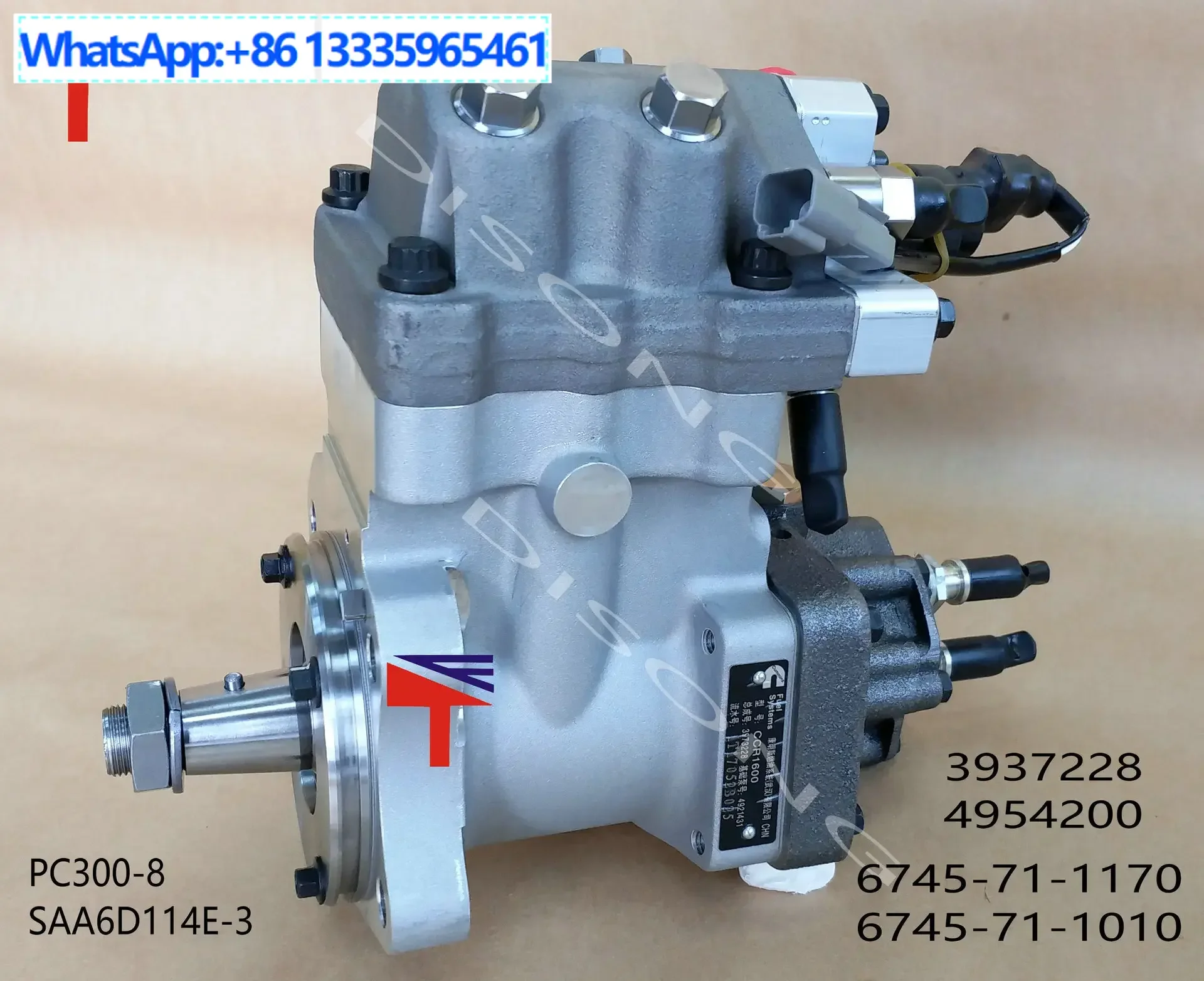 

PC300-8/SAA6D114E-3 Масляный насос высокого давления 6745-71-1170 6745-71-1010 3937228