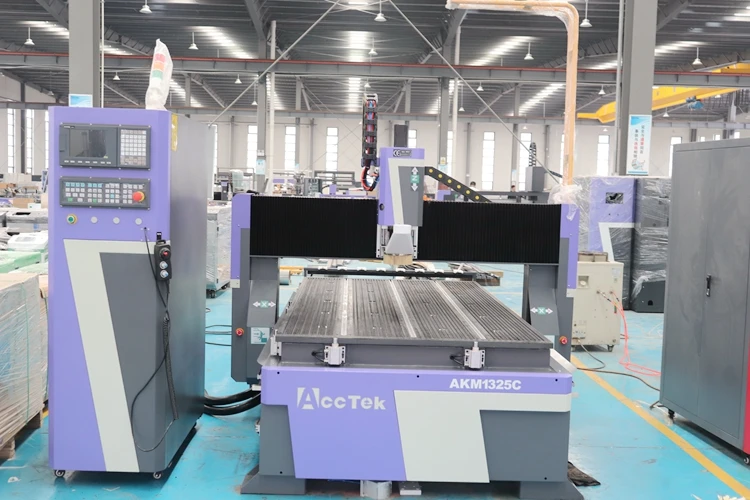 Picture 7: ATC Wood Carving Milling Cutting Cnc Machinery AKM1325C ATC CNC Router With Syntec Controller And Servo Motor For Wood