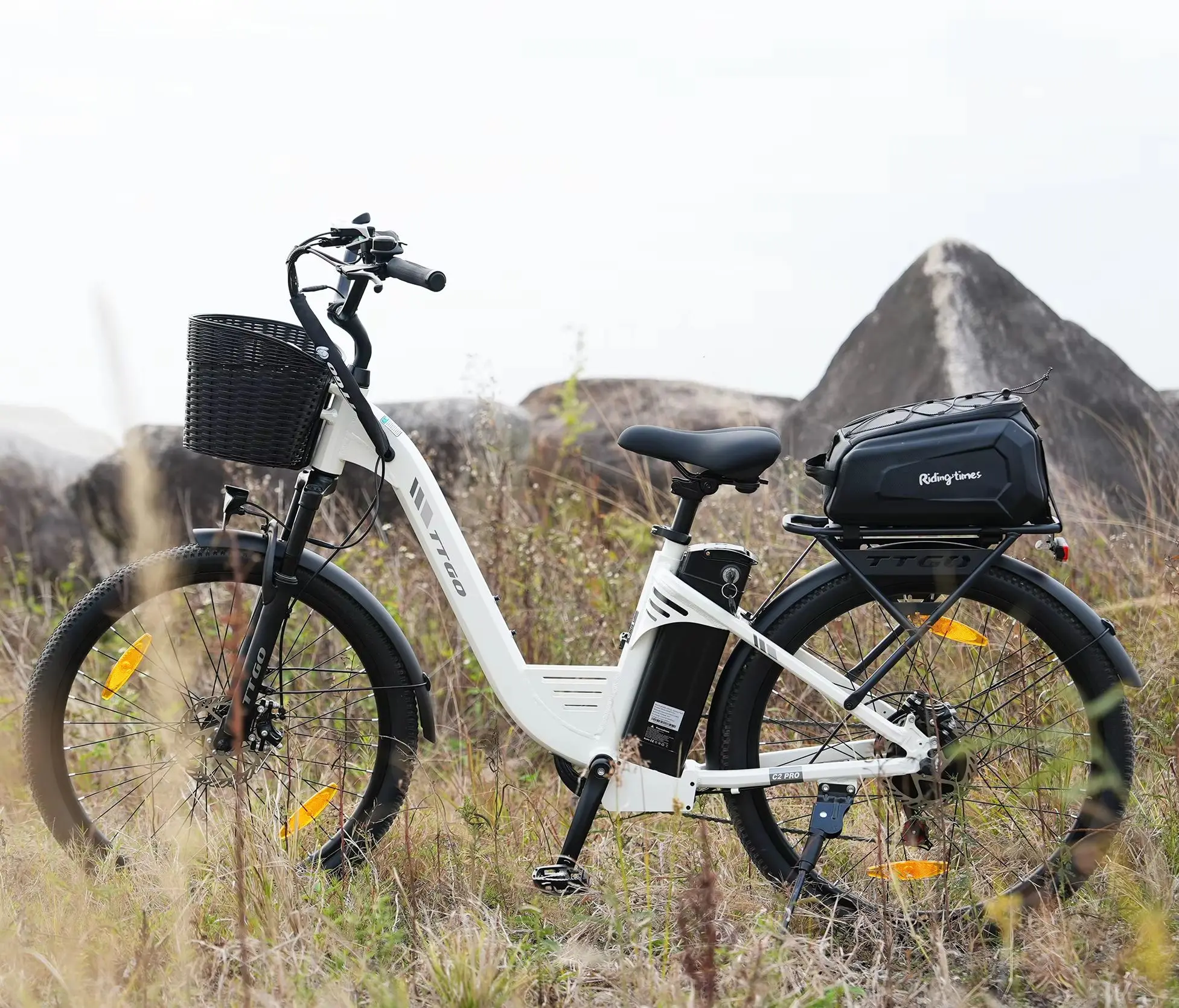Bicicleta eléctrica TTGO C2 PRO de 26 pulgadas, cuadro abierto, batería de 36 V 18 Ah (alcance de hasta 120 km), motor de 52 Nm, transmisión