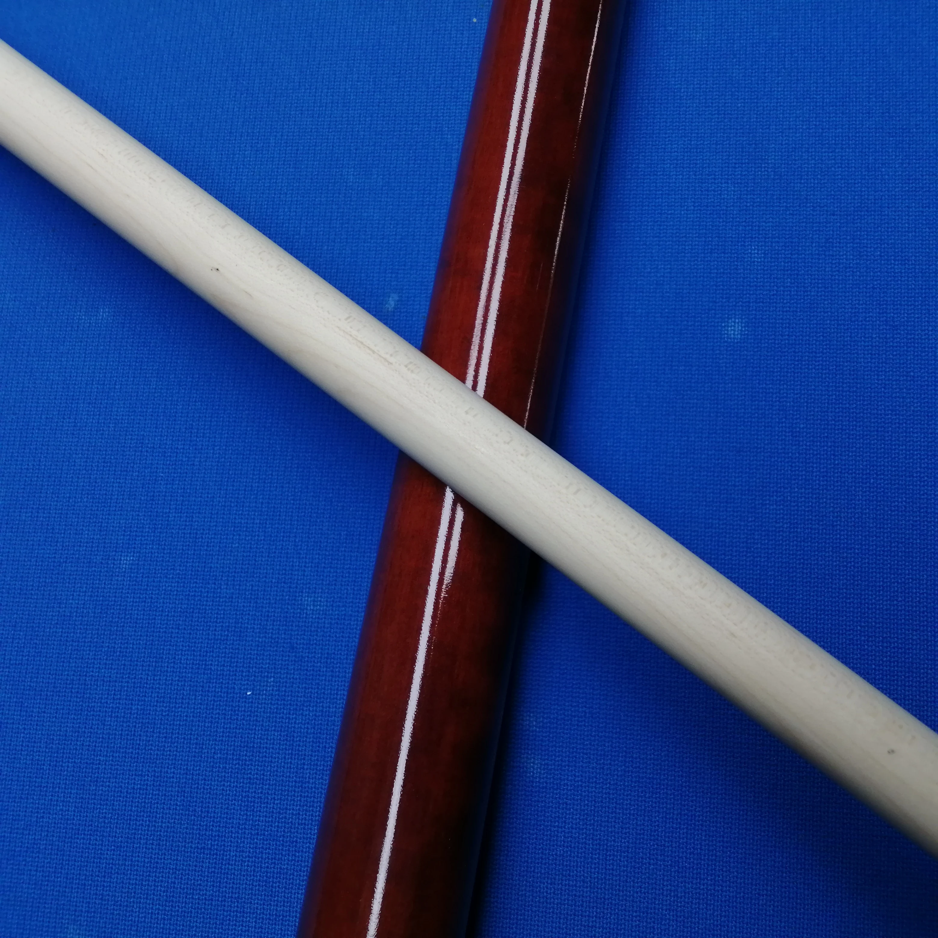 Club de billar de alto rendimiento, club de madera de arce seleccionado, adecuado para golpes suaves de principiantes y jugadores avanzados