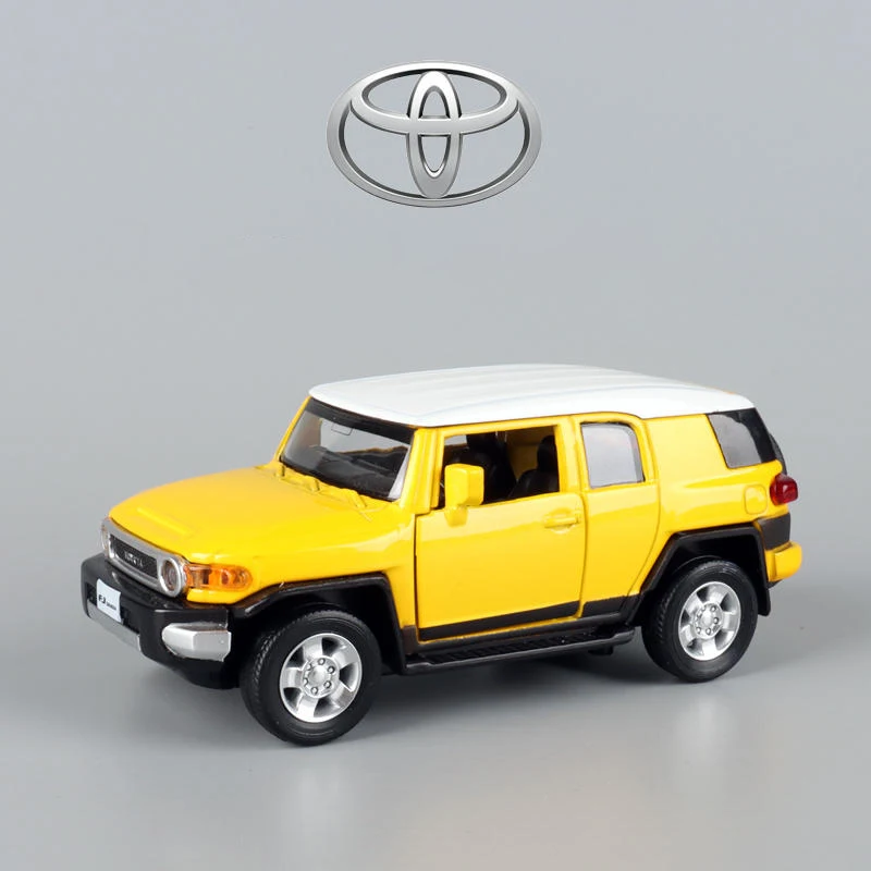 Caipo 1:32 Toyota FJ Cruiser SUV Alloy Model Car Toy Diecasts Metal Casting Sound and Light Car Toys For Children Vehicle