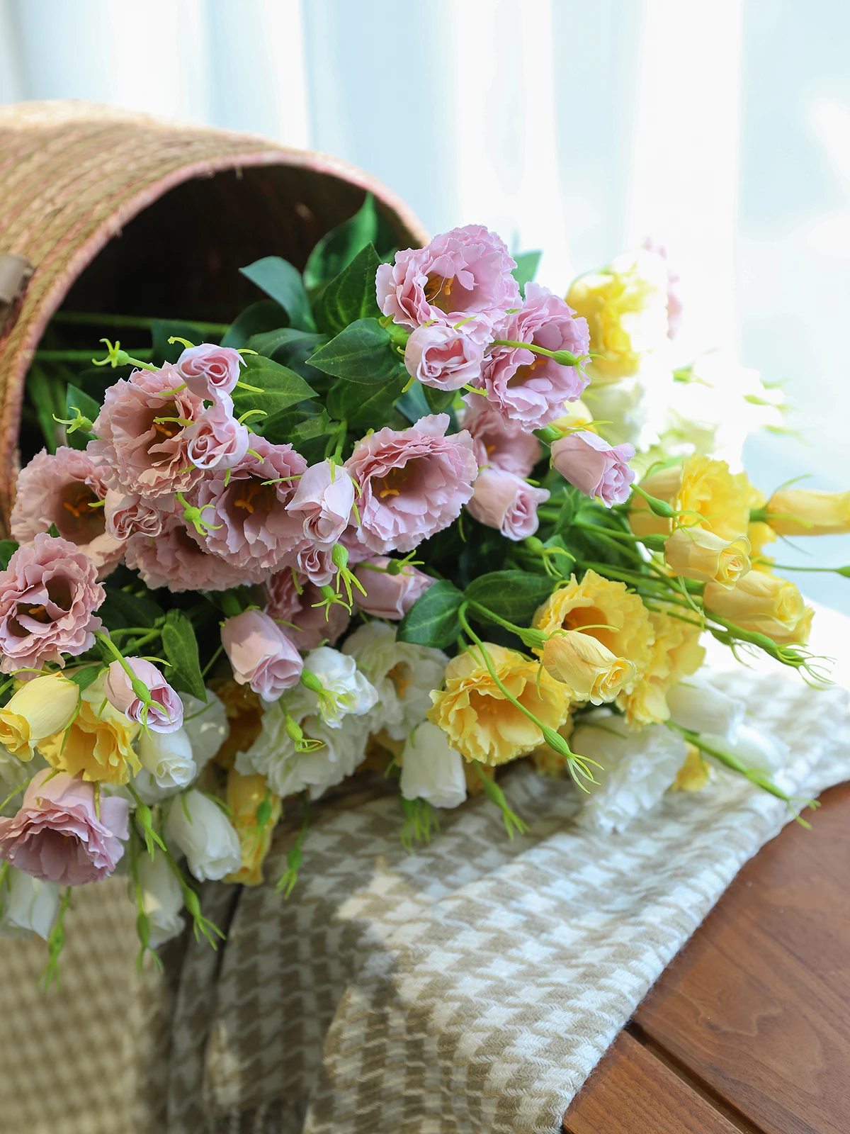 

Высококачественные искусственные хризантемы для дома, гостиной, обеденного стола, прихожей, вазы, букеты из искусственных цветов, декоративные шелковые цветы