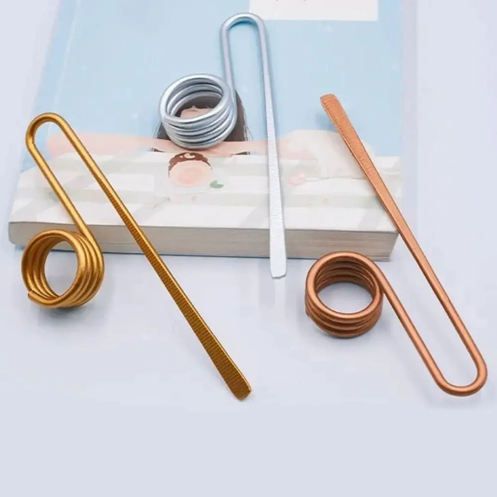 

Funny Creative Metal Book Holder Portable Exquisite Ring Bookmark Light Weight Simple Finger Ring Book Opener Holder Gift