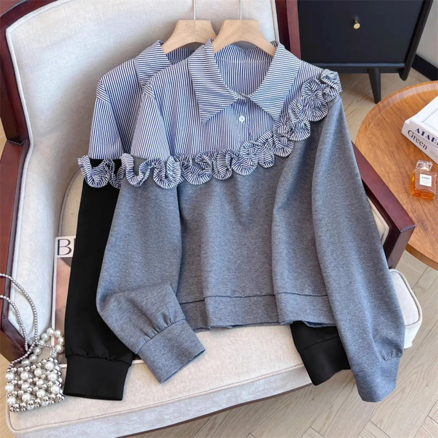 Striped shirt splicing fake two-piece sweater bottoming shirt women's autumn and winter design three-dimensional flower top