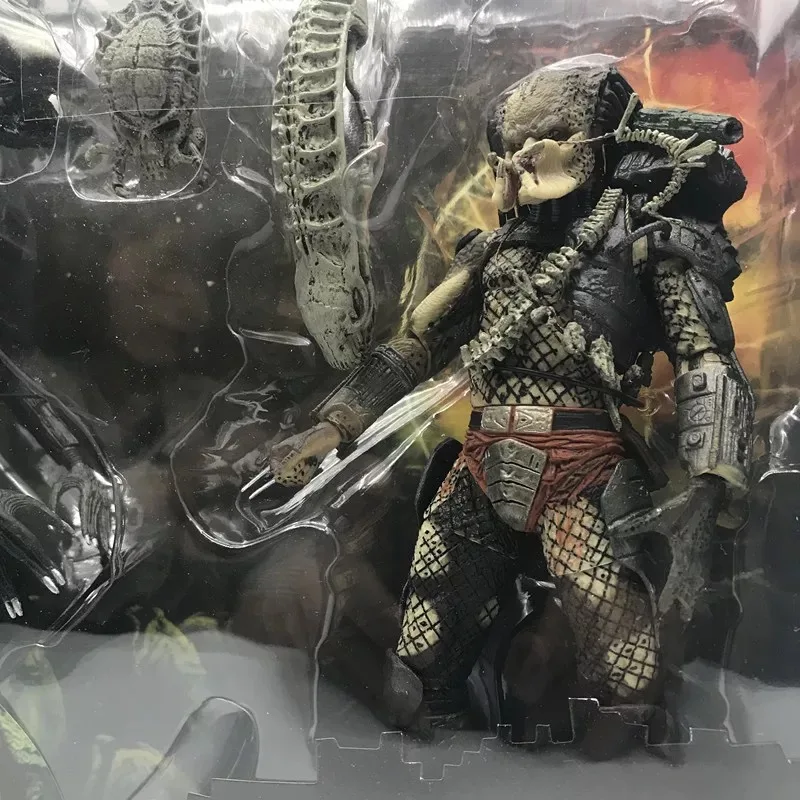 In Stock Transparent Head Alien Vs. Predator Double Pack Doll Figure Model Action Figures Toys Collection Gifts