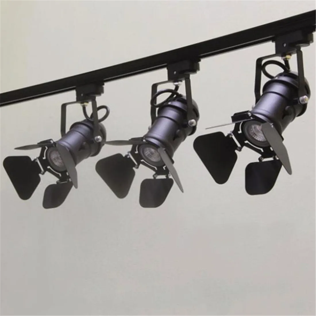 Dimmable LED Track Lighting,  Vintage Industrial led dimming Track Light, adjustable rail lamp for for Art and Wall Decoration
