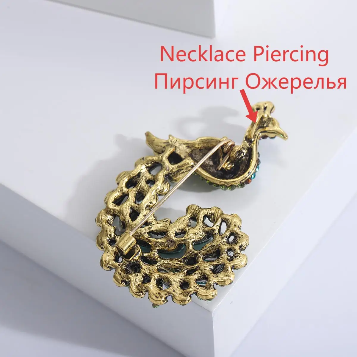 Beaut&Berry Beautiful Rhinestone Peacock Brooches for Women Unisex Animal Pins Casual Party Accessories New Year Gifts Friends