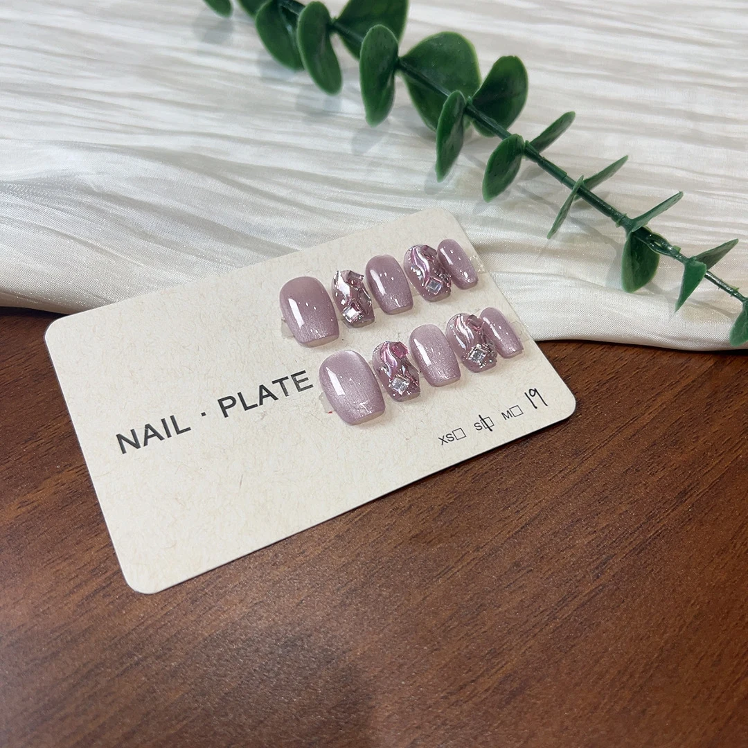 Stampa sulle unghie Decorazione per unghie finte Manicure Indossa 10 pezzi / set Piastre per unghie Copertura completa con punte per unghie finte Strass Cateye