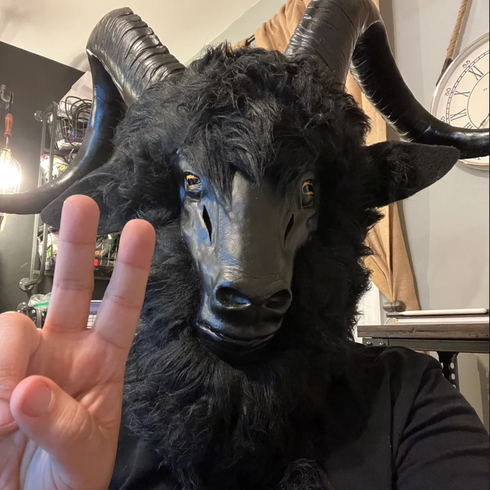 

Animal Goat Mask Cosplay Evil Black Phillip Goat With Large Horns Latex Helmet Halloween Carnival Dress Up Party Costume Props