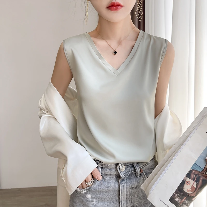 Satin Silk Tank Top Women's Set Inner Hanging Strap New Large Bottom Thin Tank Top Mulberry Silk Top Summer V-Neck Women's