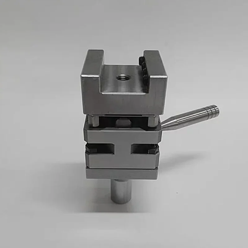 Небольшой ручной патрон-конвертер, эталонная кассета применяется для машины Spark EDM 56*56*49 мм 56HRC, замок с ручкой из нержавеющей стали Небольшой ручной патрон-конвертер, эталонная кассета применяется для машины Spark EDM 56*56*49 мм 56HRC, замок с ручкой из нержавеющей стали