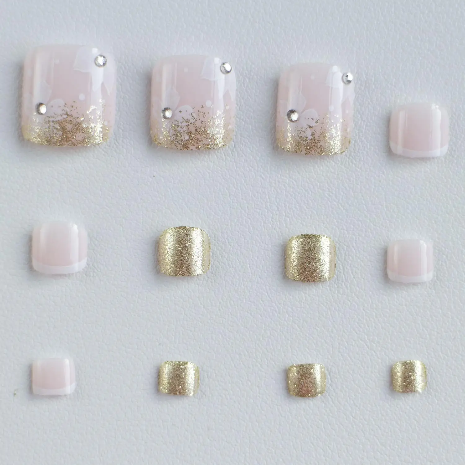 24 pçs de unha prensada flor falso unha glitter falso brilho totalmente coberto acrílico adesivo design bonito unha